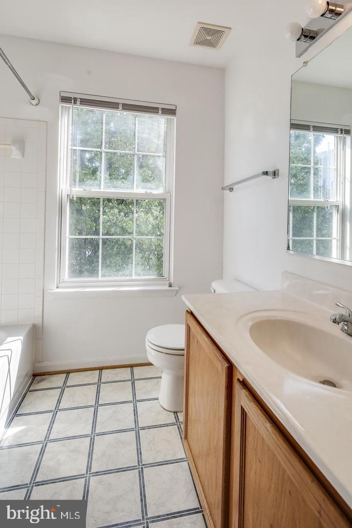 2018 Cooper Point Ct Property Photo 23