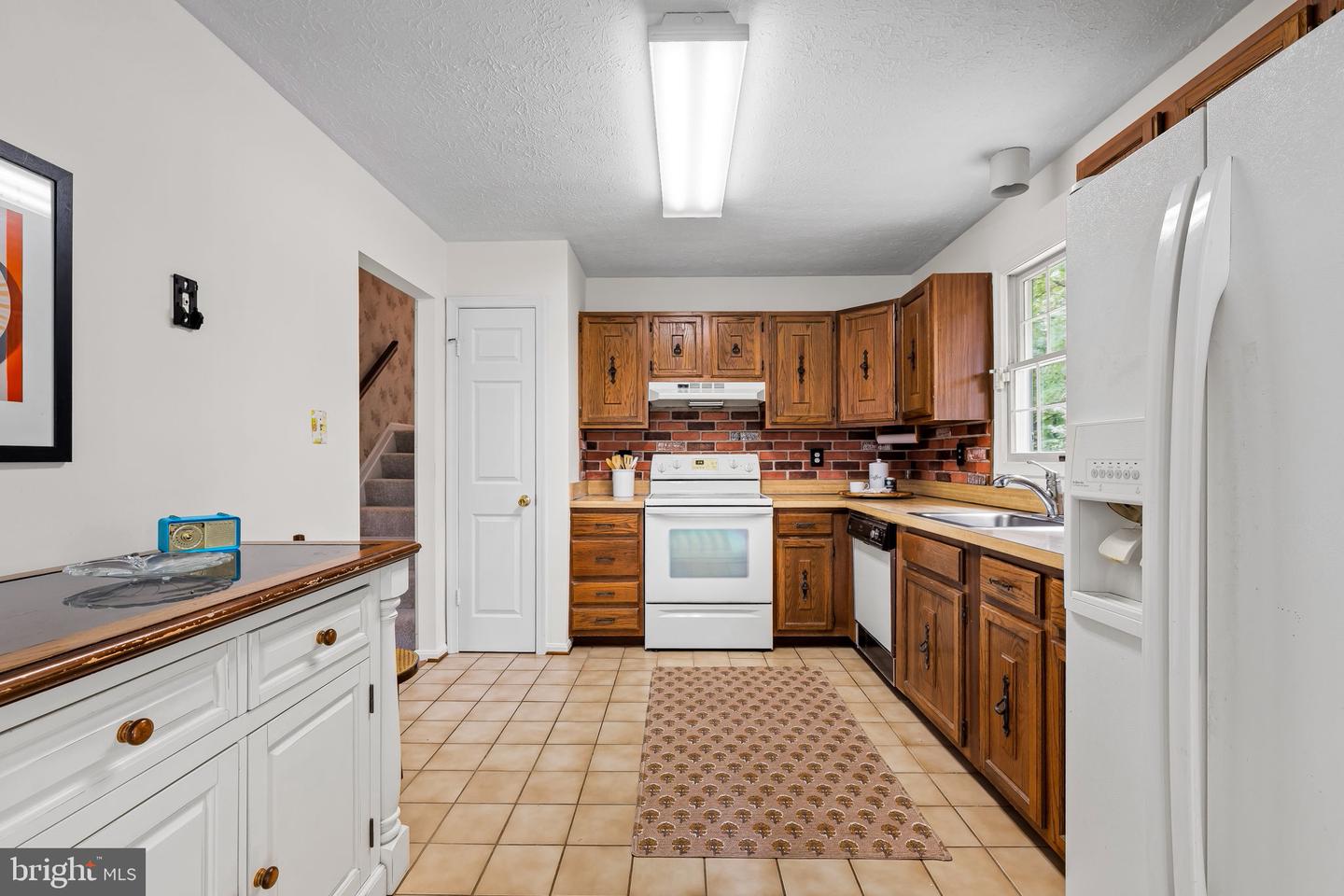 7792 Kawshek Path Property Photo 10