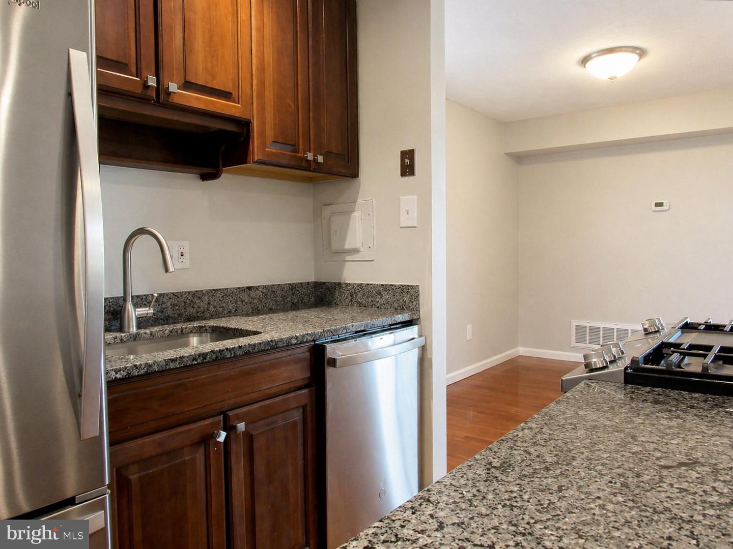 108 Mountain Rd #3d Property Photo 4