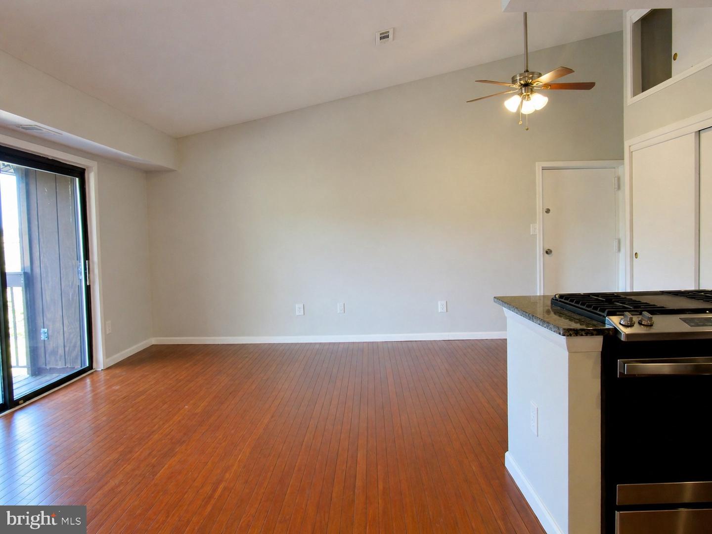 108 Mountain Rd #3d Property Photo 6