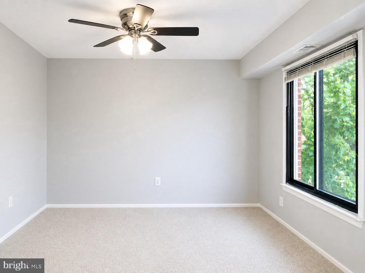 108 Mountain Rd #3d Property Photo 10