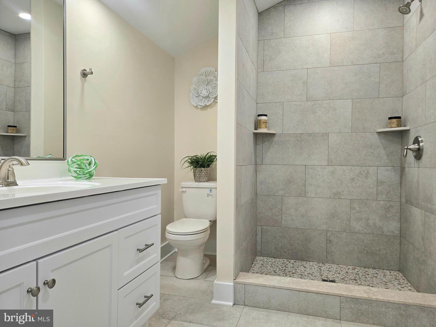 261 Arundel Rd Property Photo 17