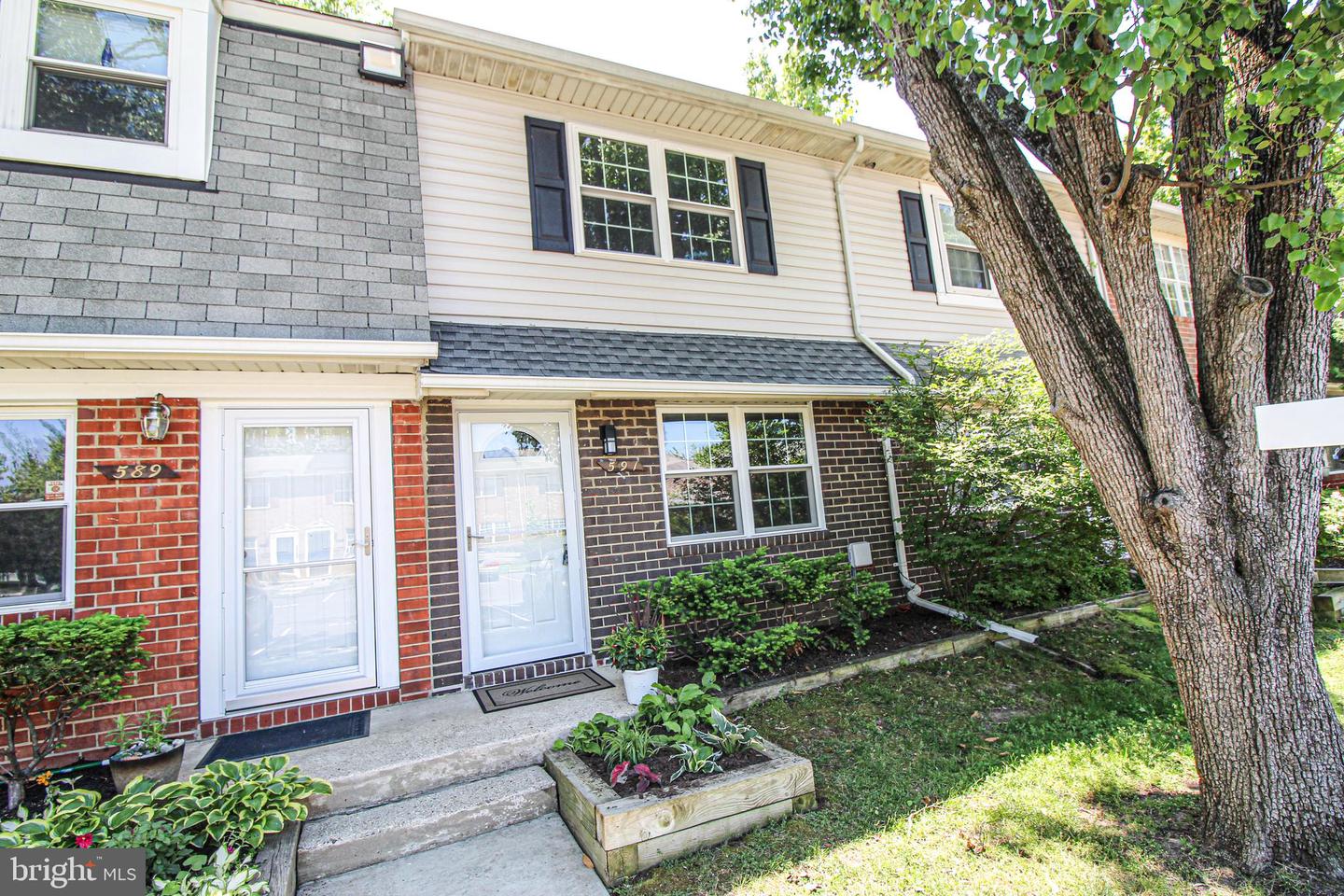591 Belmawr Pl Property Photo 1