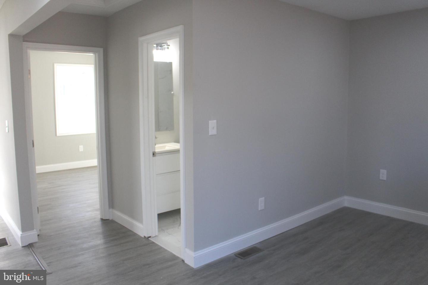 7967 Foster Ave Property Photo 38