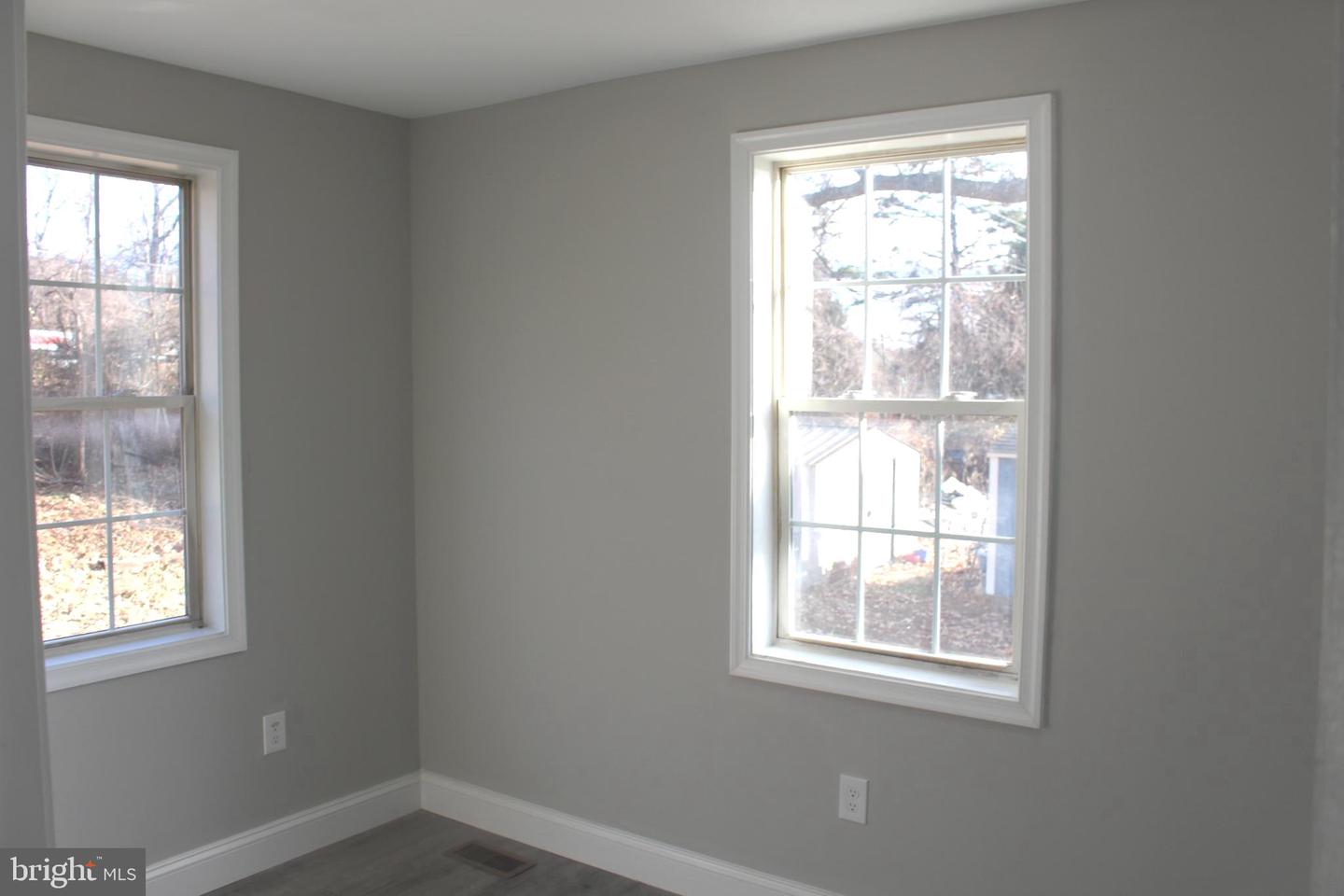 7967 Foster Ave Property Photo 39