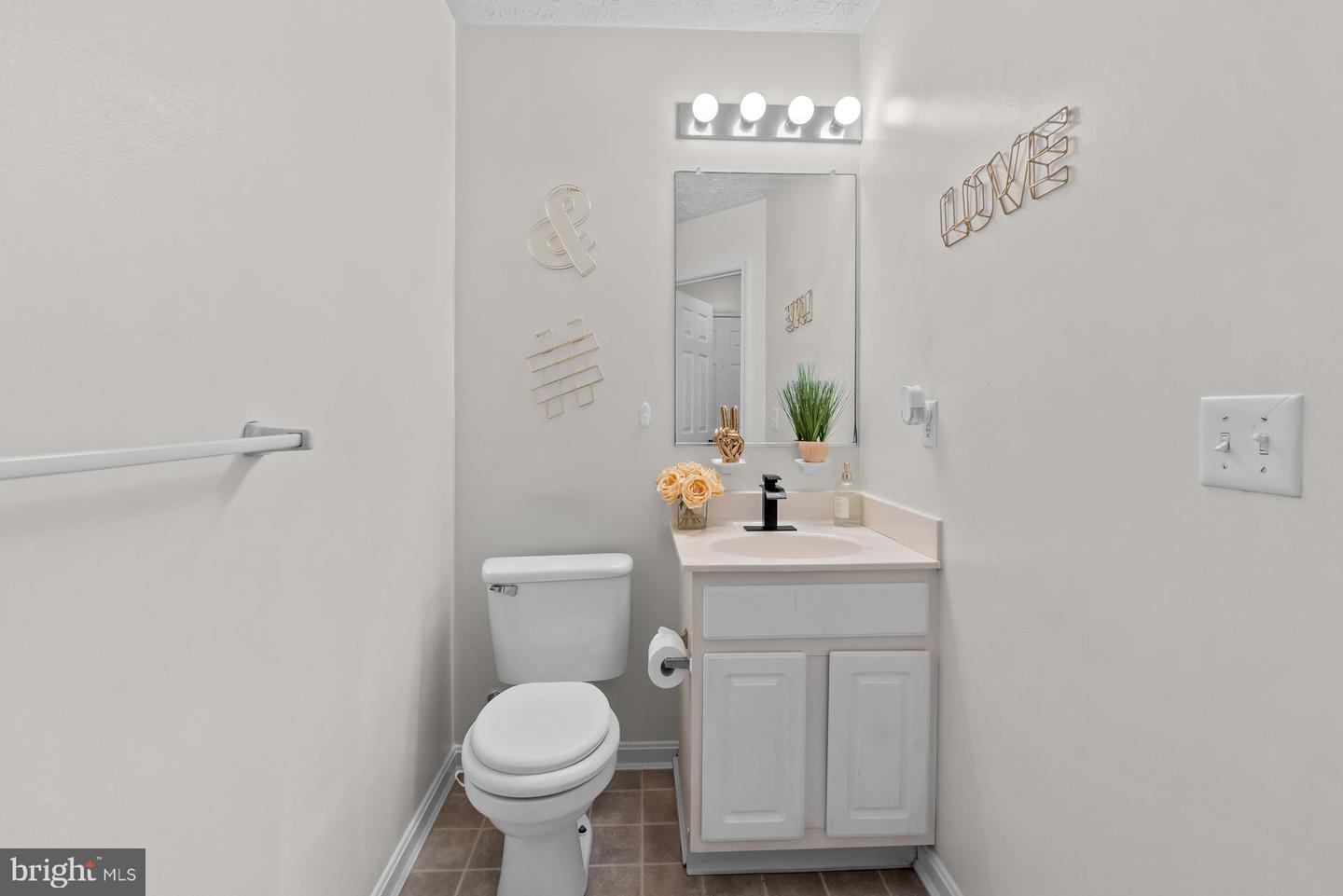 10-a Ironstone Ct Property Photo 7
