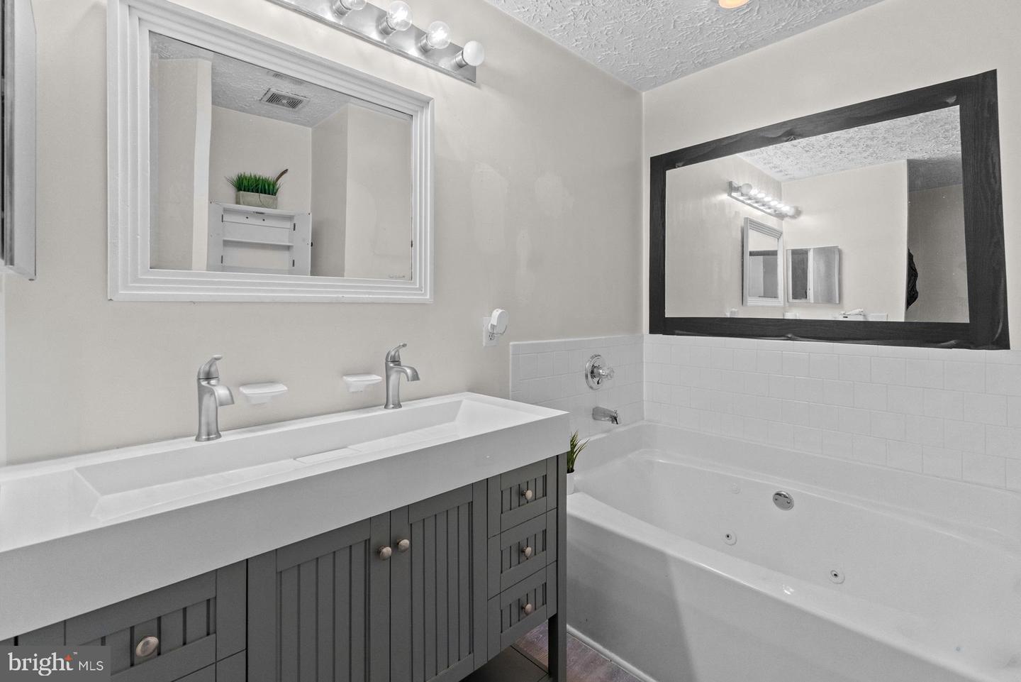 10-a Ironstone Ct Property Photo 12