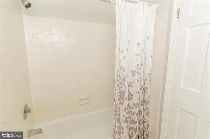 907 Reece Rd Property Photo 13