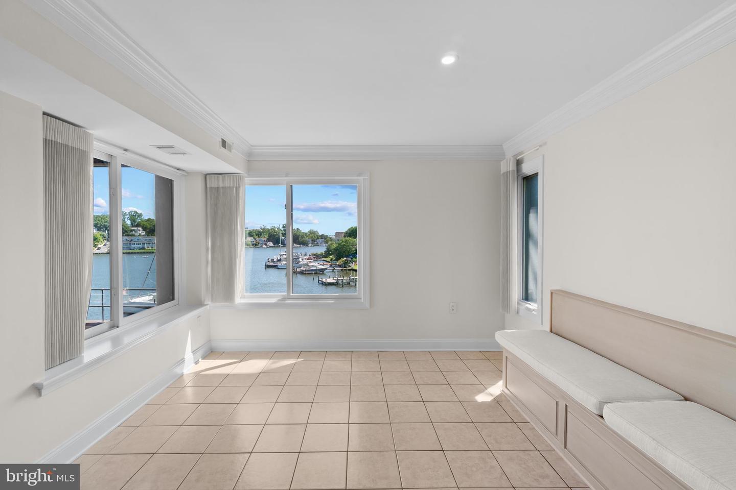 15 President Point Dr #b2 Property Photo 20