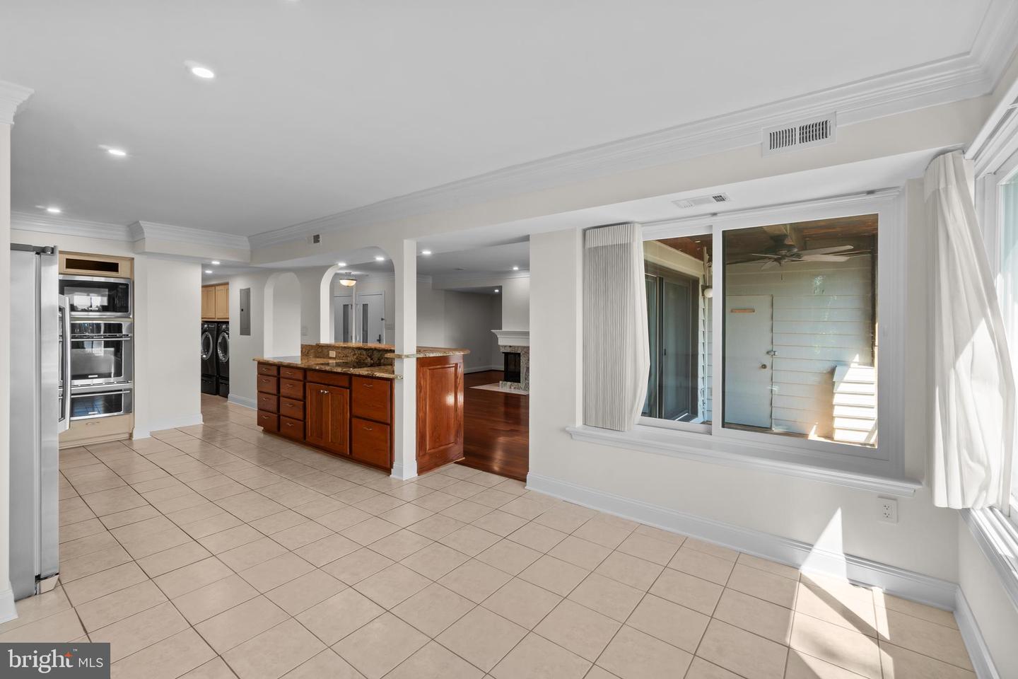 15 President Point Dr #b2 Property Photo 21
