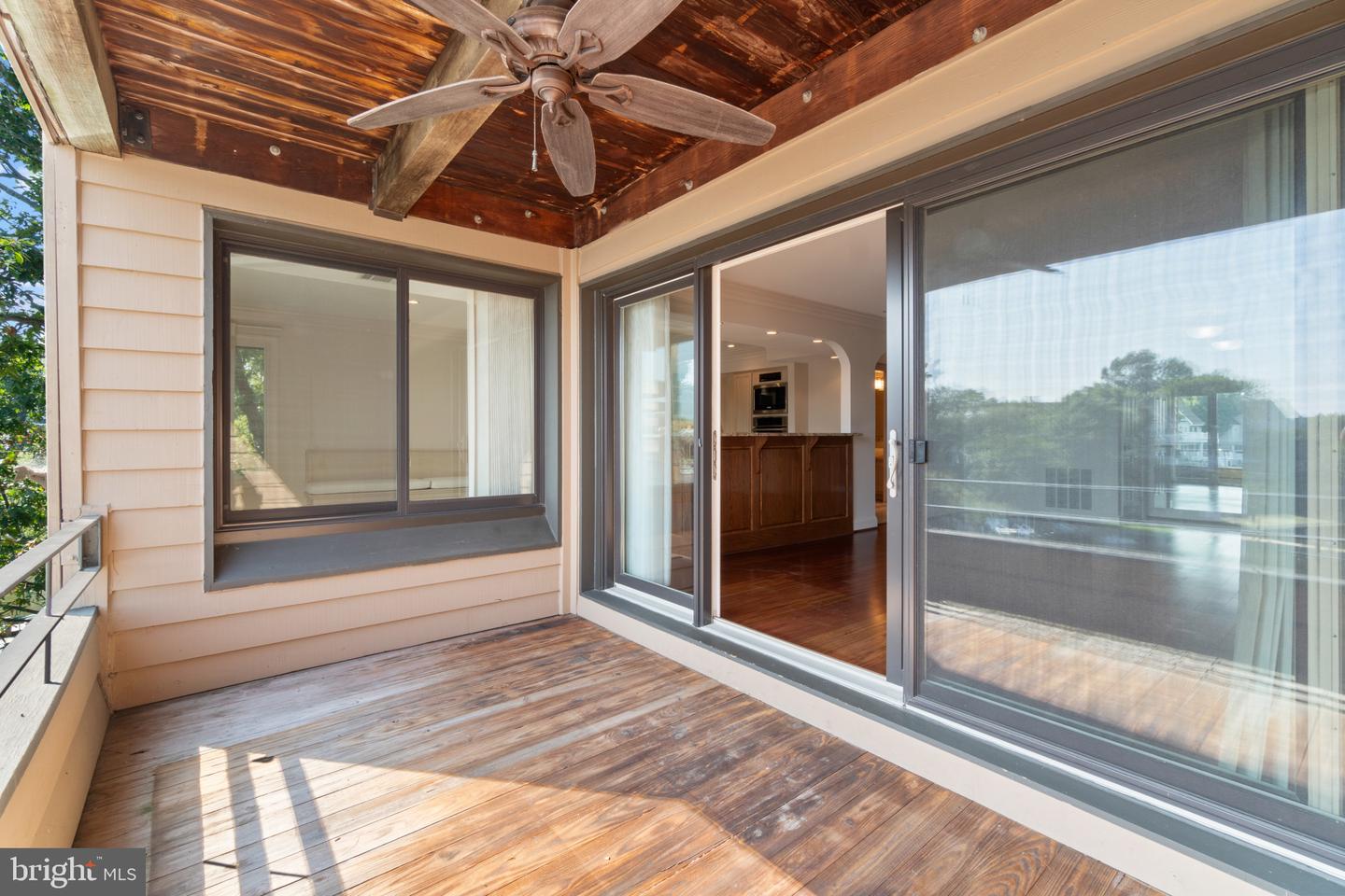 15 President Point Dr #b2 Property Photo 31