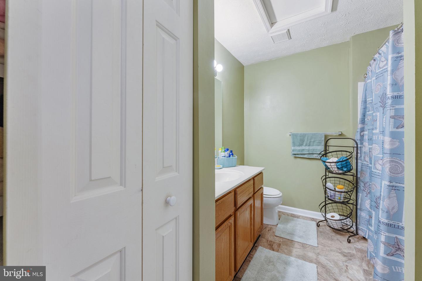 7840 Foxfarm Ln Property Photo 10