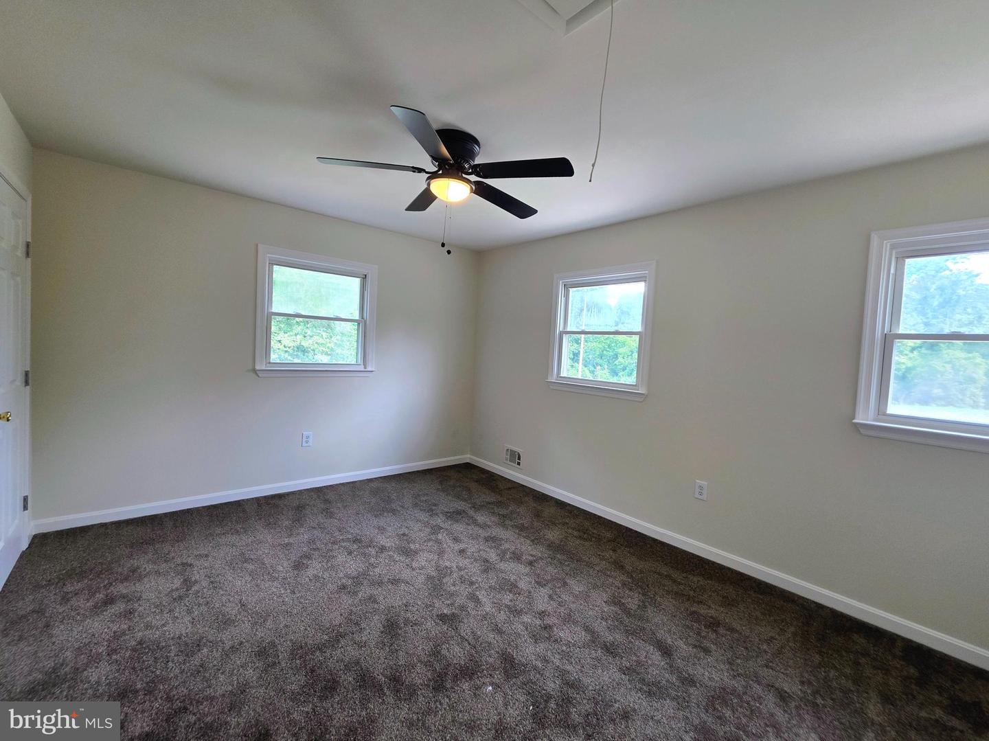 402 Tydings Ct Property Photo 18