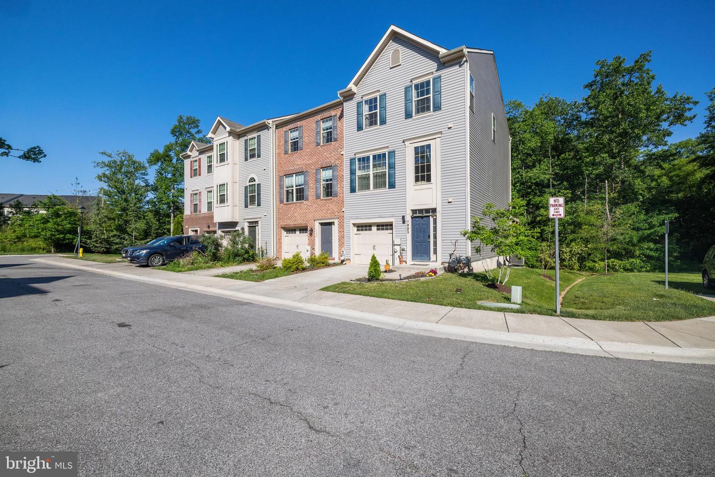 7902 MOSS BROOK CT