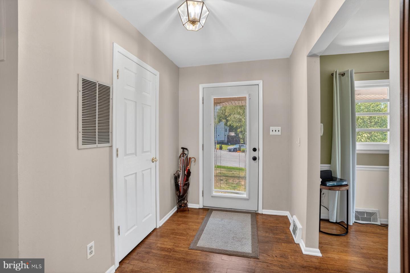 1518 Ridgely Dr Property Photo 24