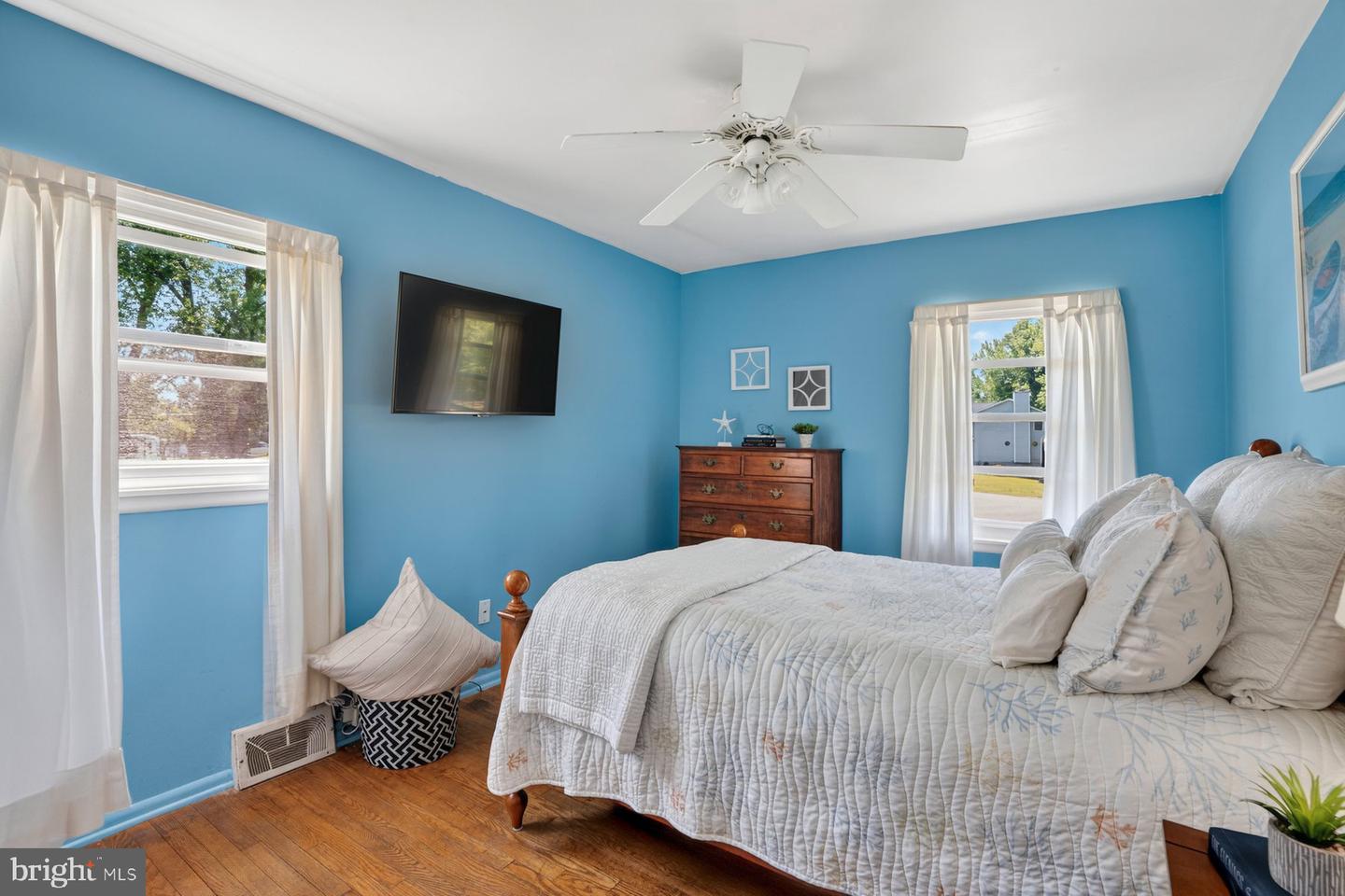 1518 Ridgely Dr Property Photo 37