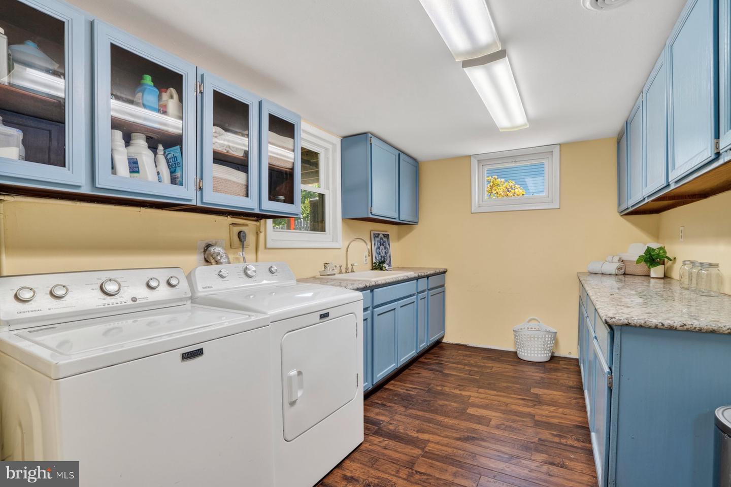 1518 Ridgely Dr Property Photo 41