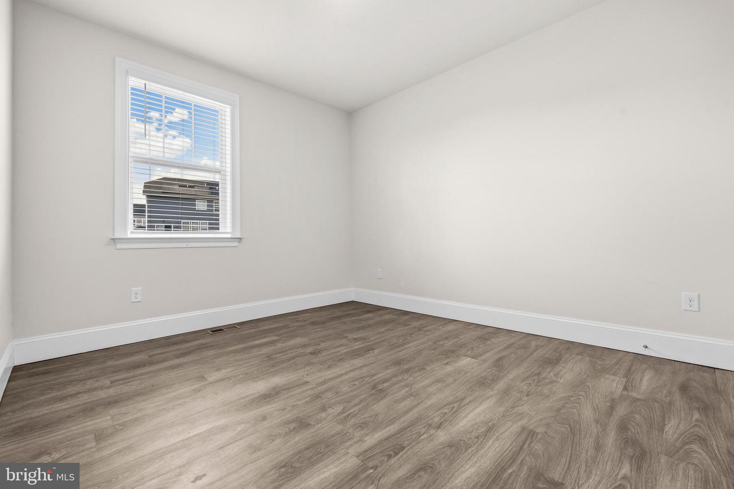 2811 Broad Wing Dr Property Photo 21