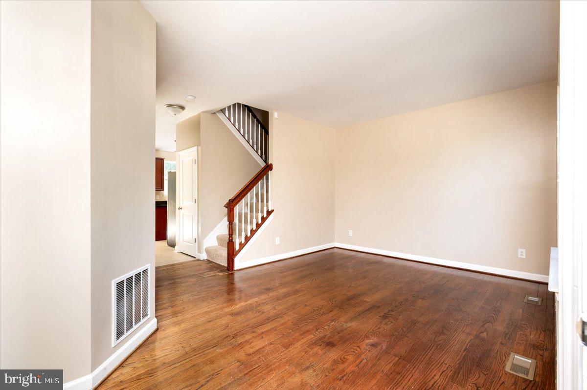 7307 Gardenia Ln Property Photo 2