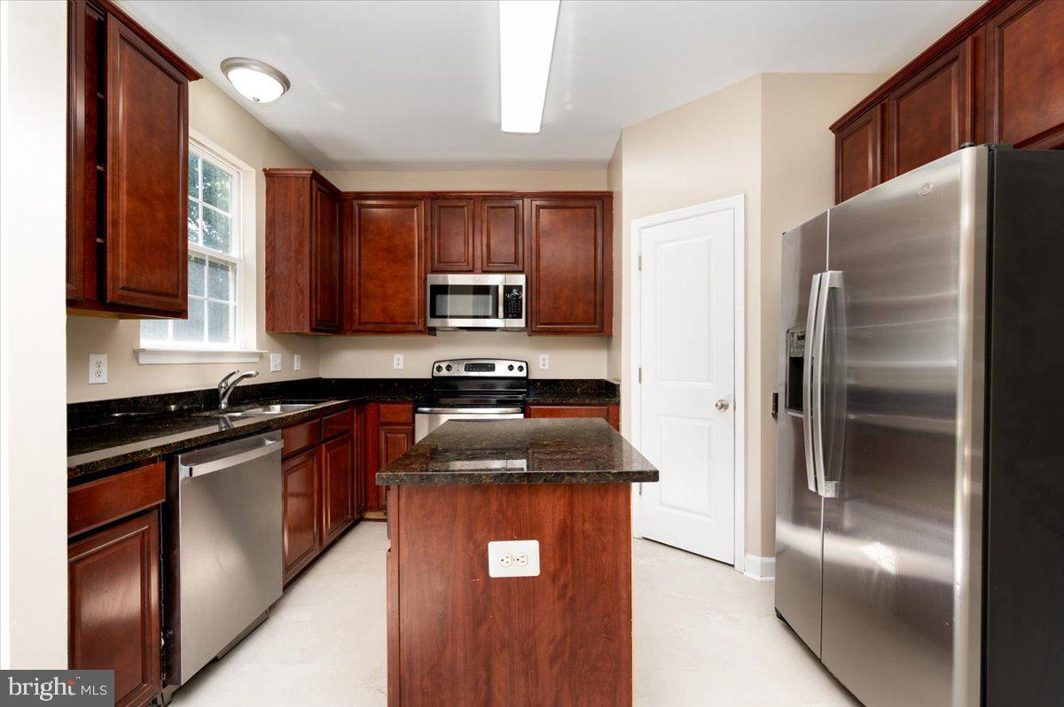 7307 Gardenia Ln Property Photo 8