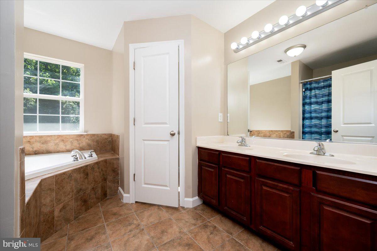 7307 Gardenia Ln Property Photo 18
