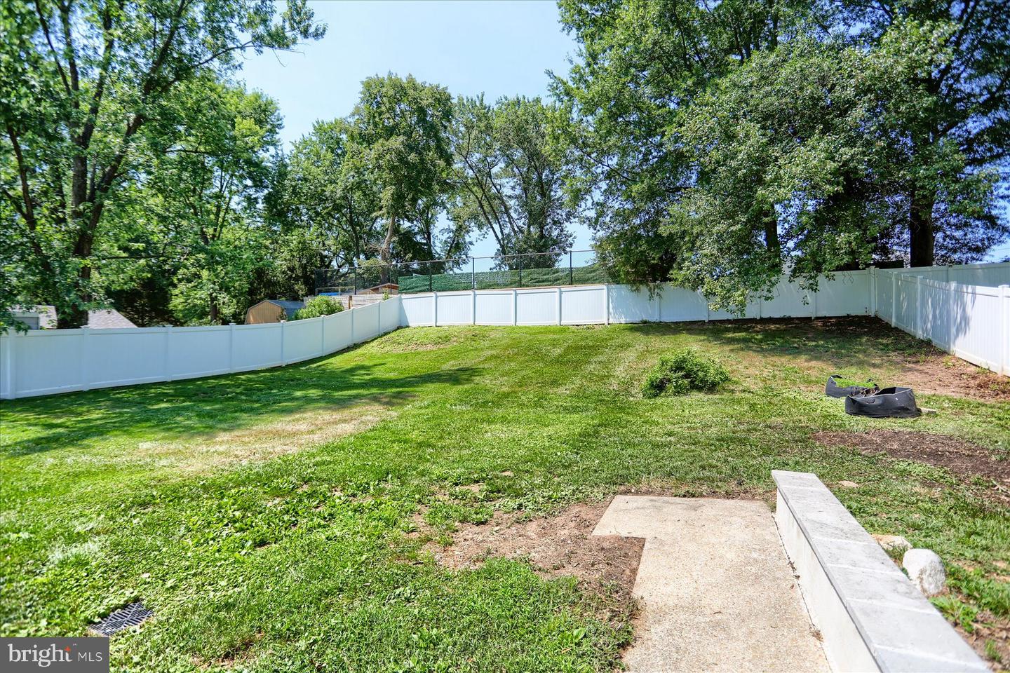573 Rita Dr Property Photo 46