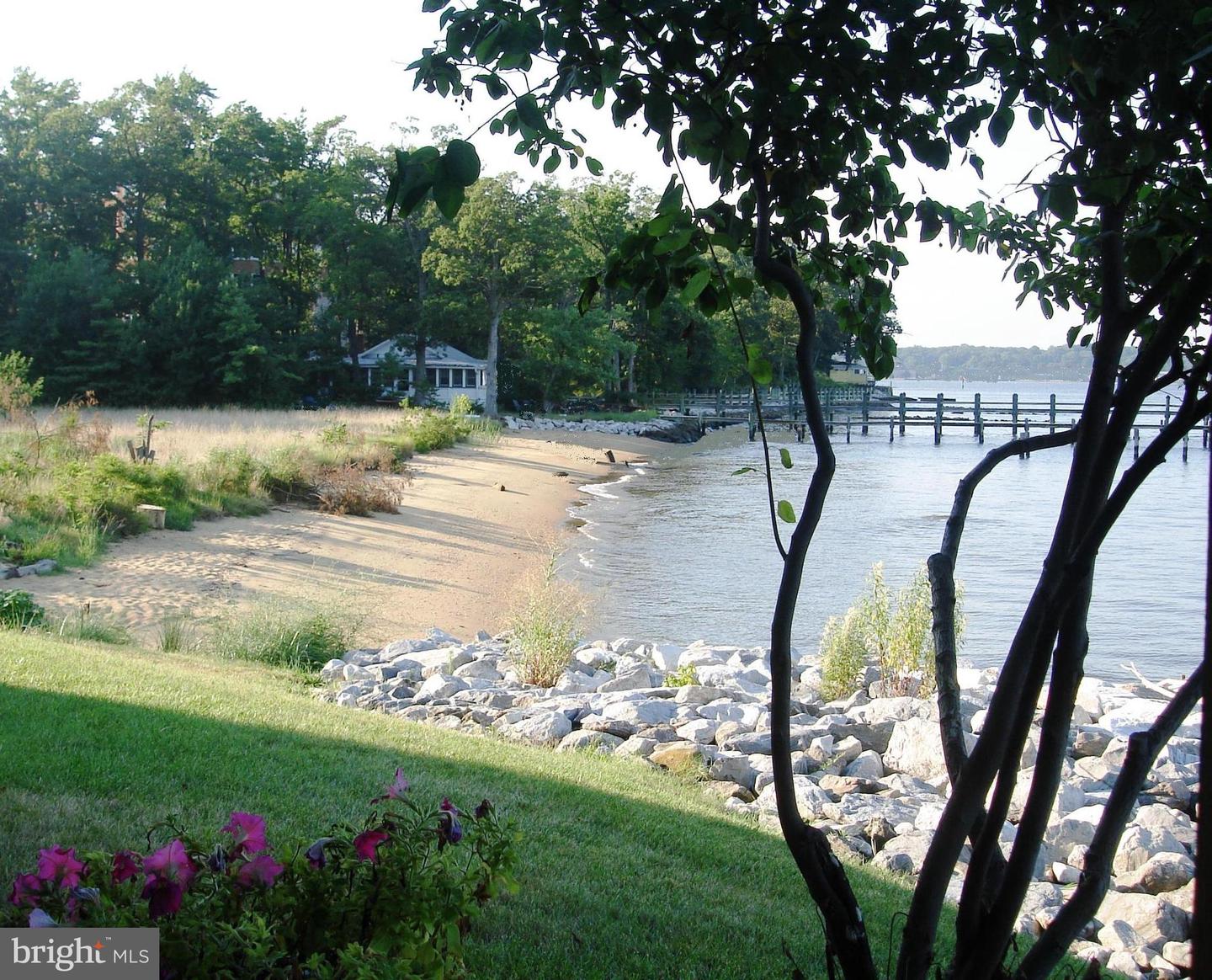 2020 Quay Village Ct #t1 Property Photo 10