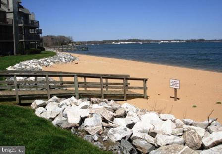 2020 Quay Village Ct #t1 Property Photo 29