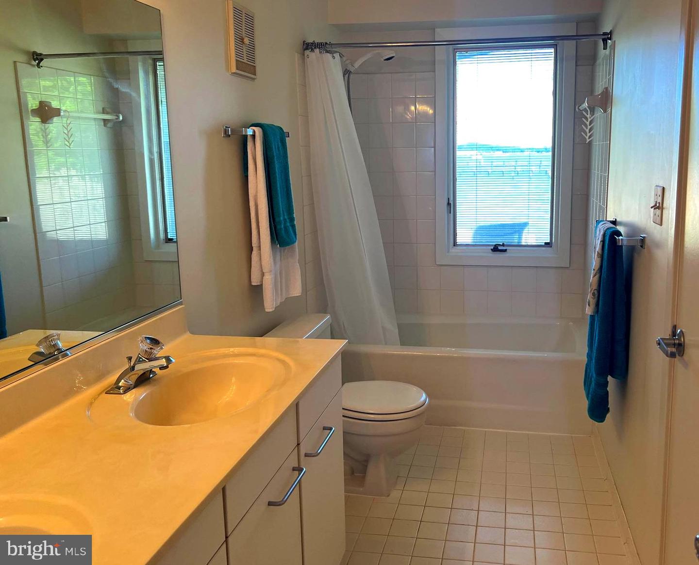 2020 Quay Village Ct #t1 Property Photo 41