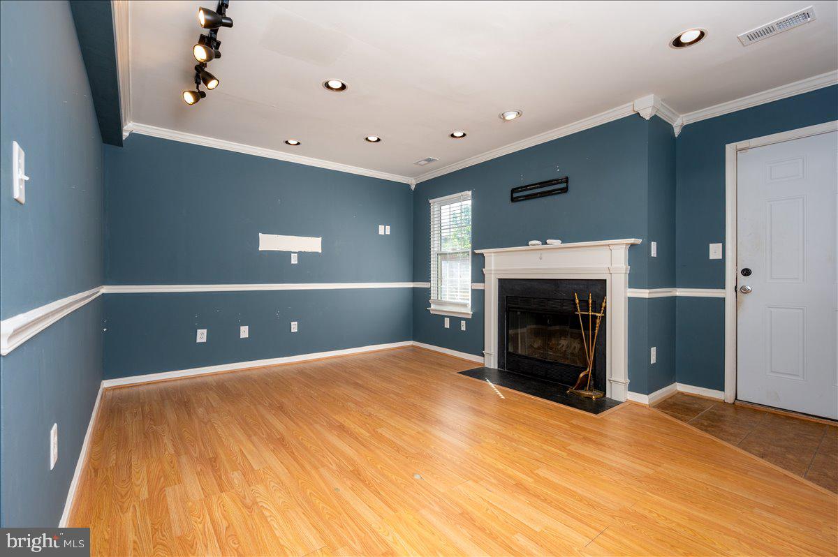 2209 Commissary Cir #284 Property Photo 8