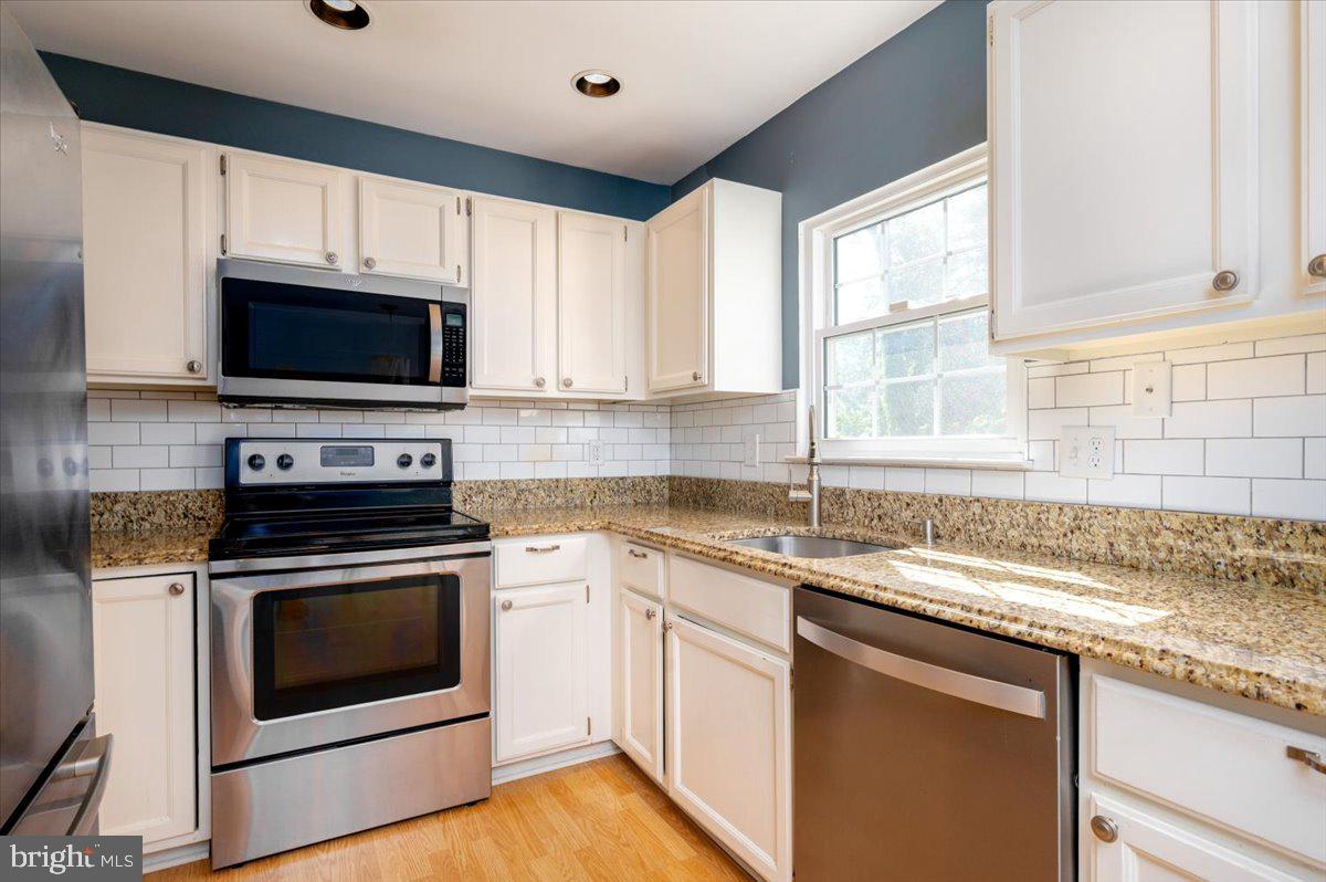 2209 Commissary Cir #284 Property Photo 14