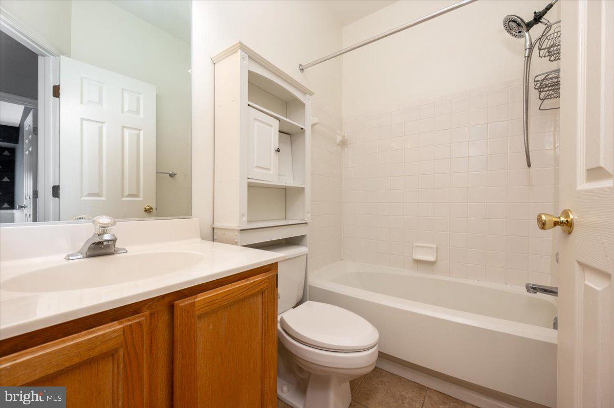 2209 Commissary Cir #284 Property Photo 20