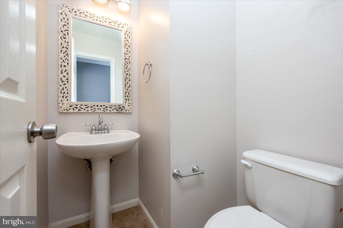2209 Commissary Cir #284 Property Photo 30
