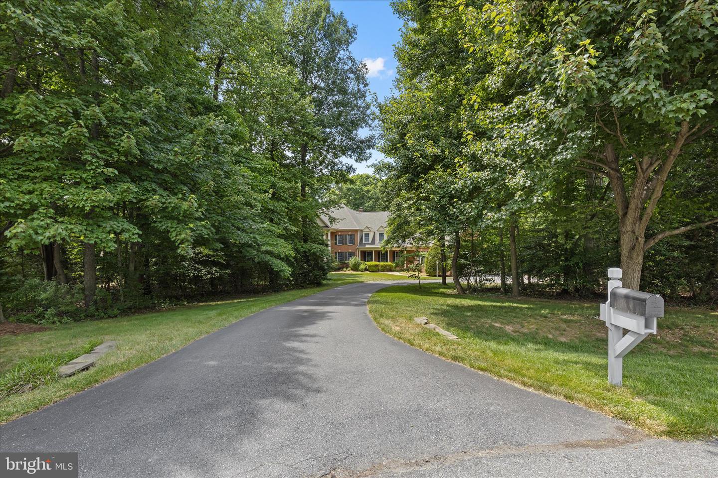 1322 Windsor Ridge Ln Property Photo 2