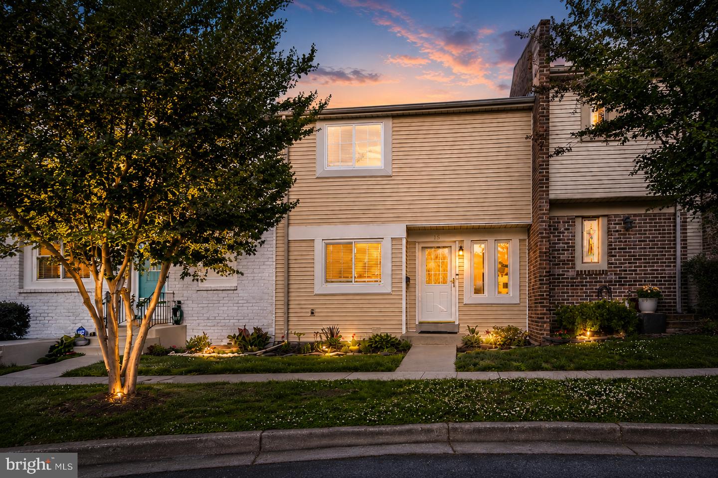 15 COPLEY CT