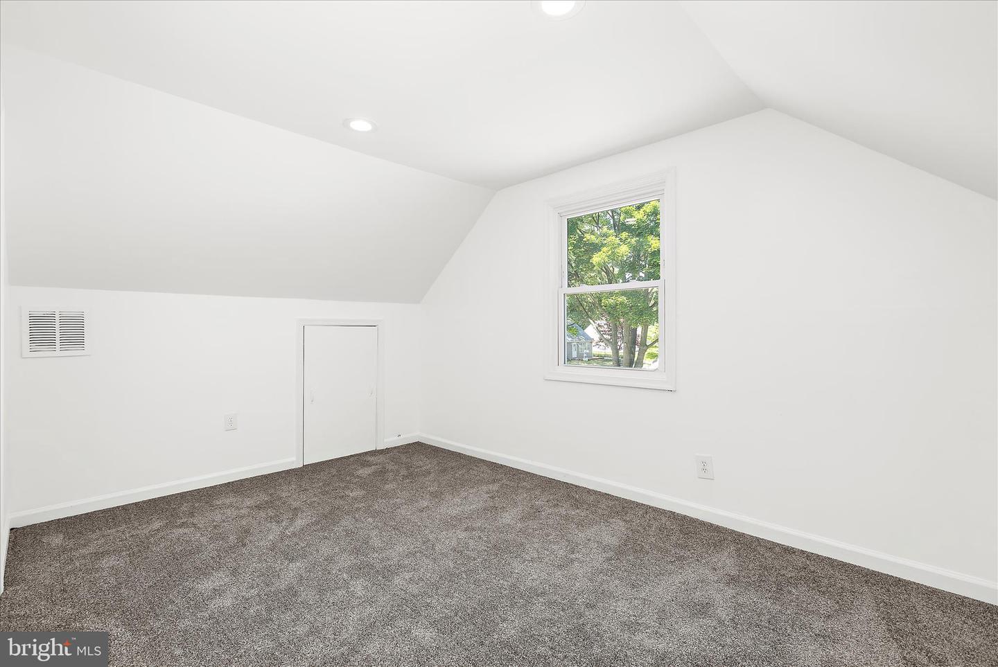 113 Ralph Rd Property Photo 28