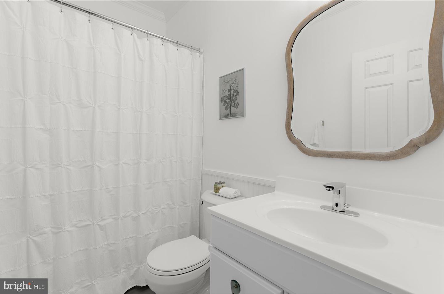 978 Stonington Dr Property Photo 60
