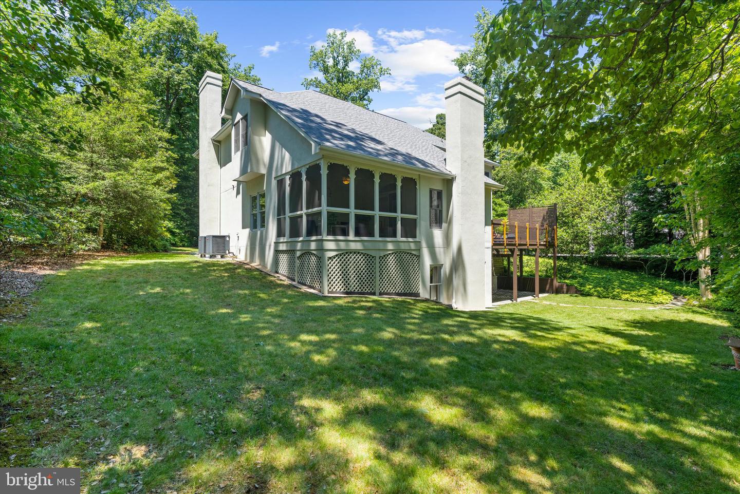 978 Stonington Dr Property Photo 72