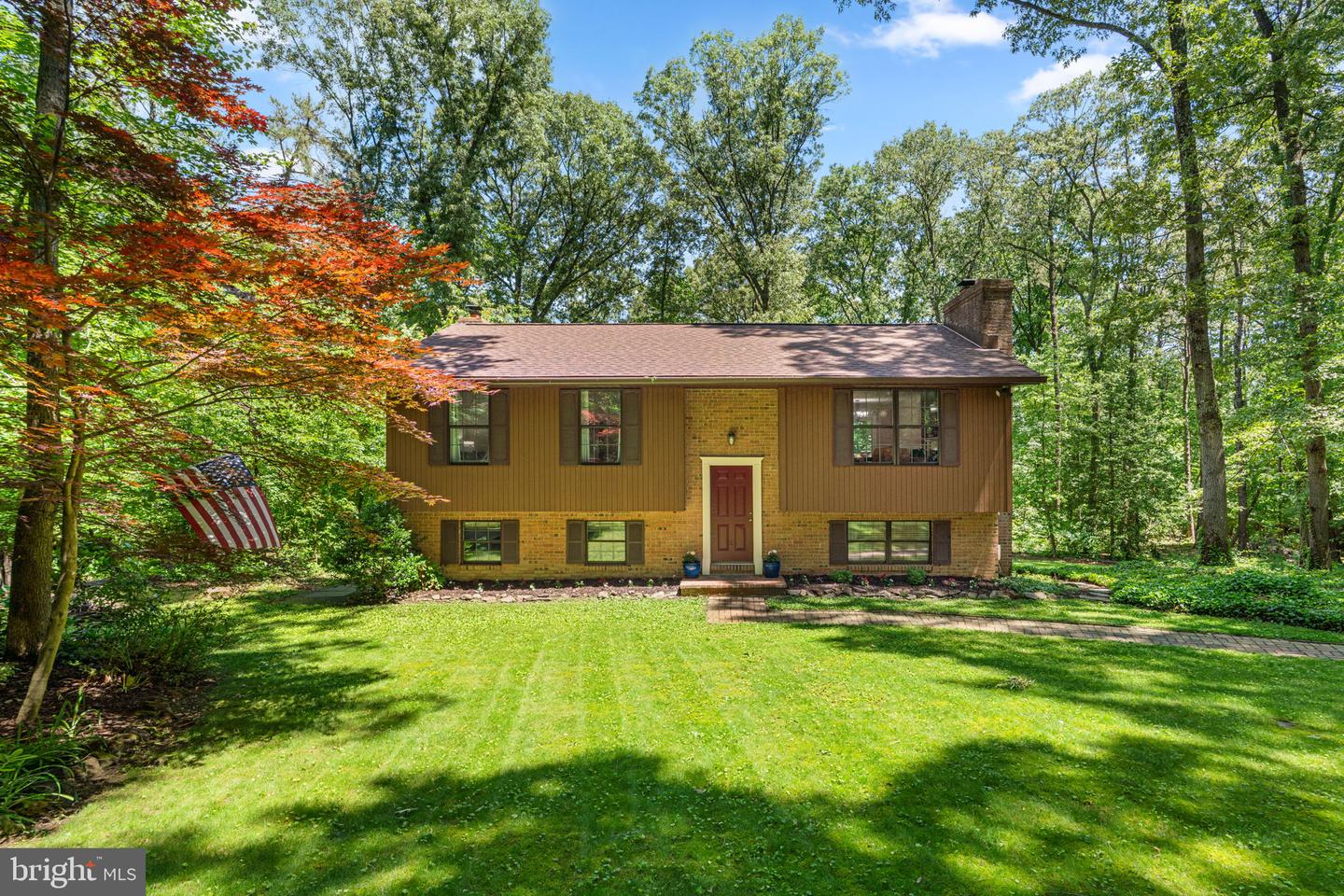 8250 Railroad Ave Property Photo 1