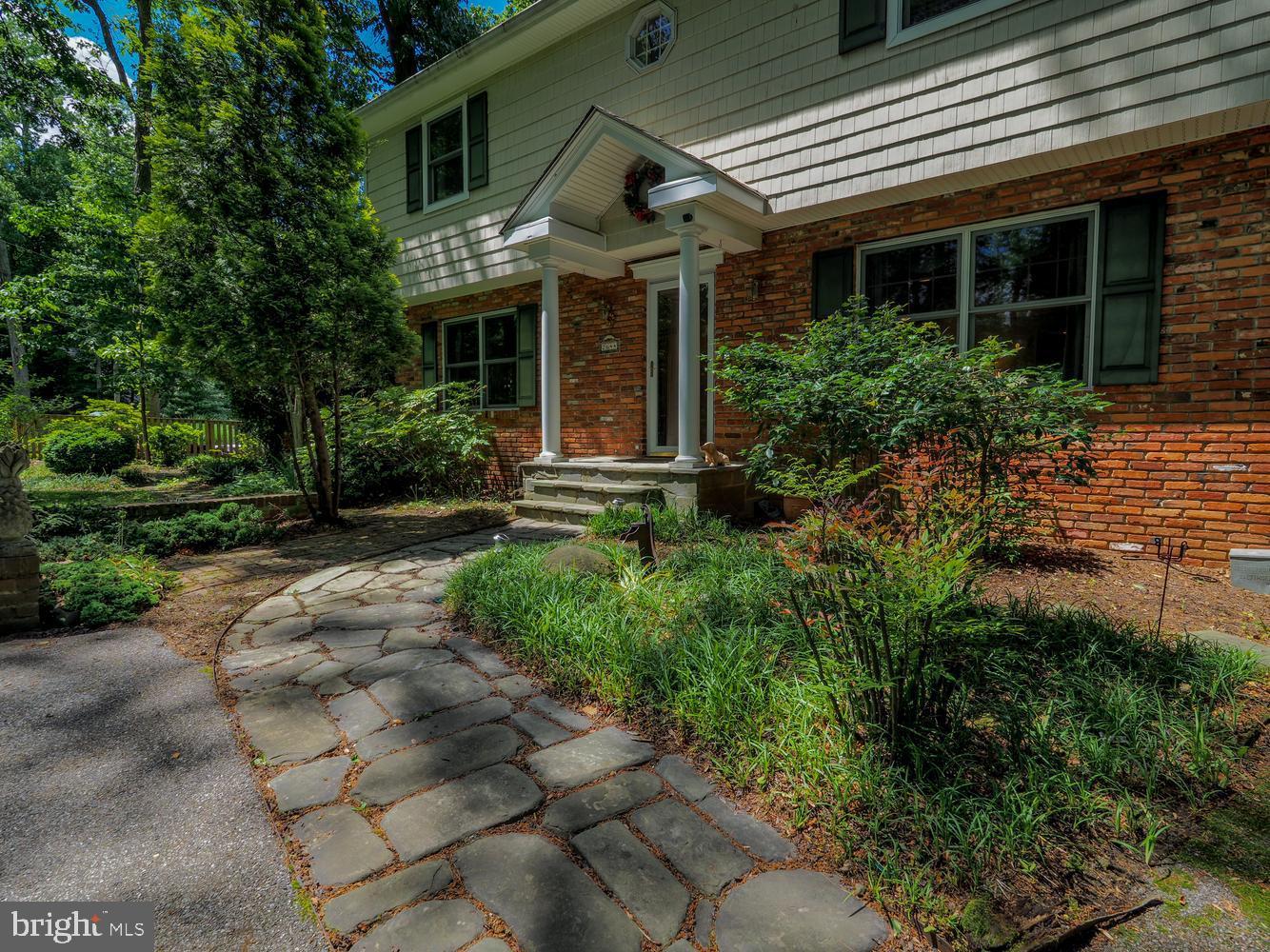 2644 Queen Anne Cir Property Photo 2