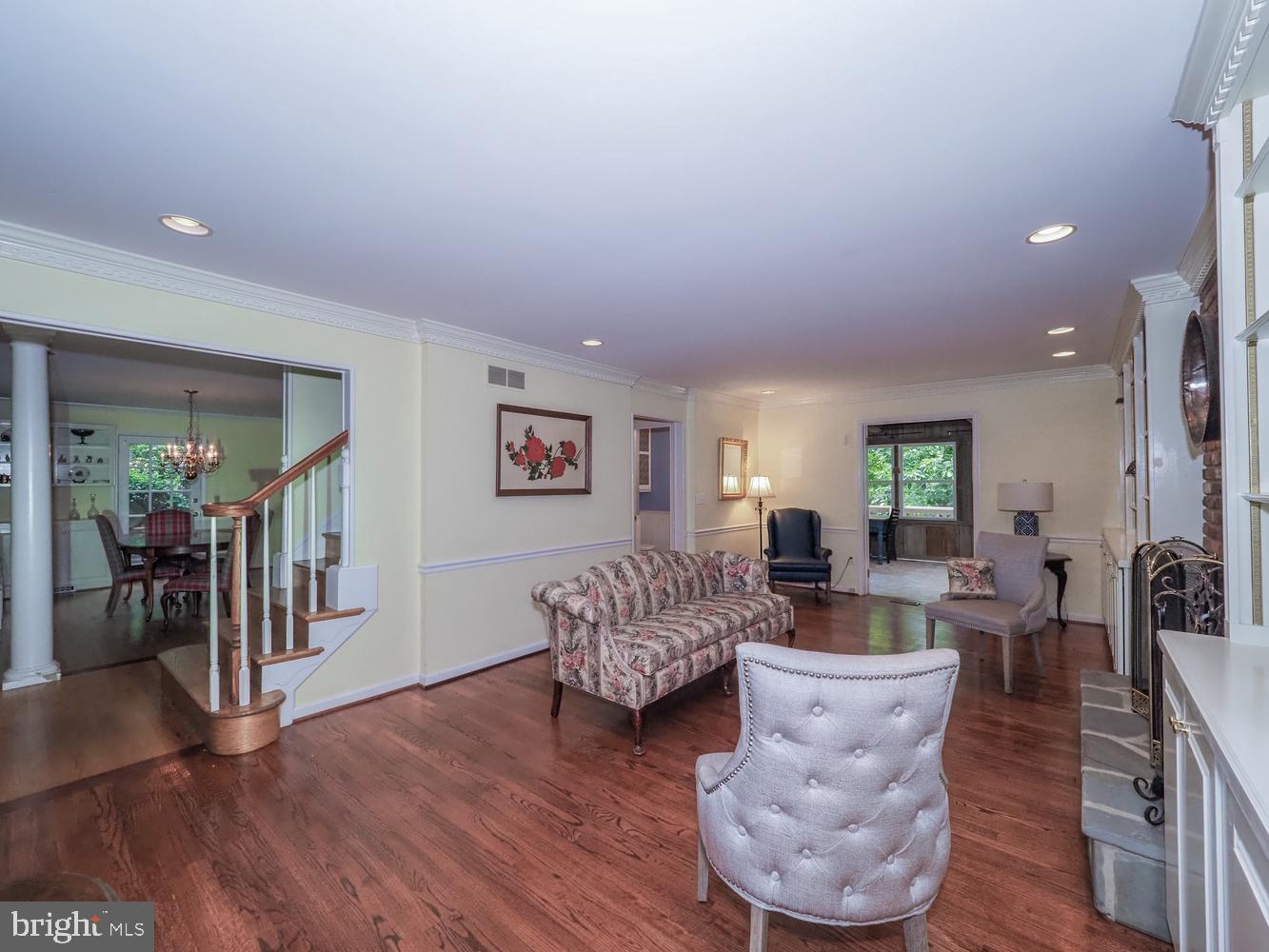 2644 Queen Anne Cir Property Photo 8