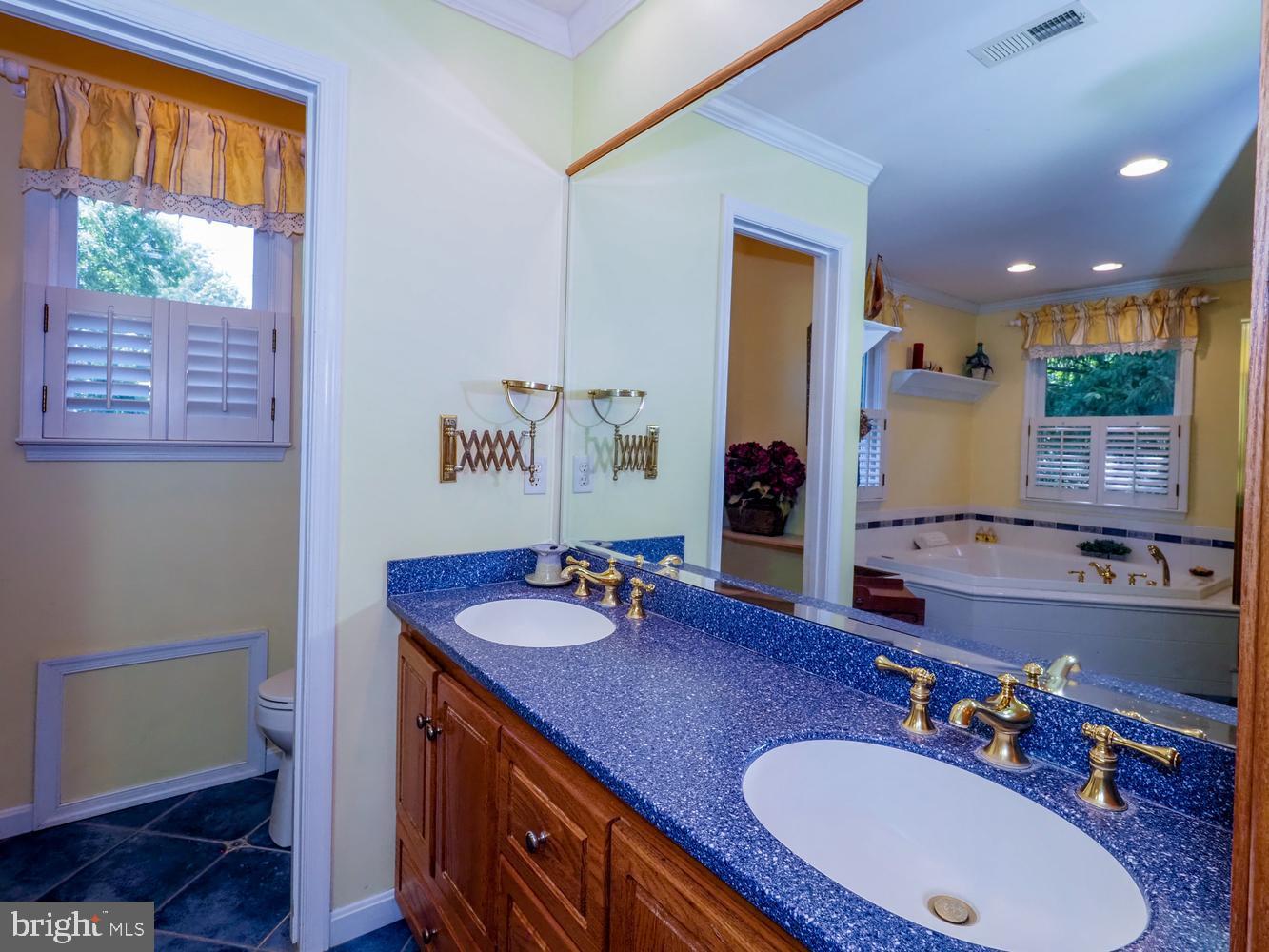 2644 Queen Anne Cir Property Photo 16