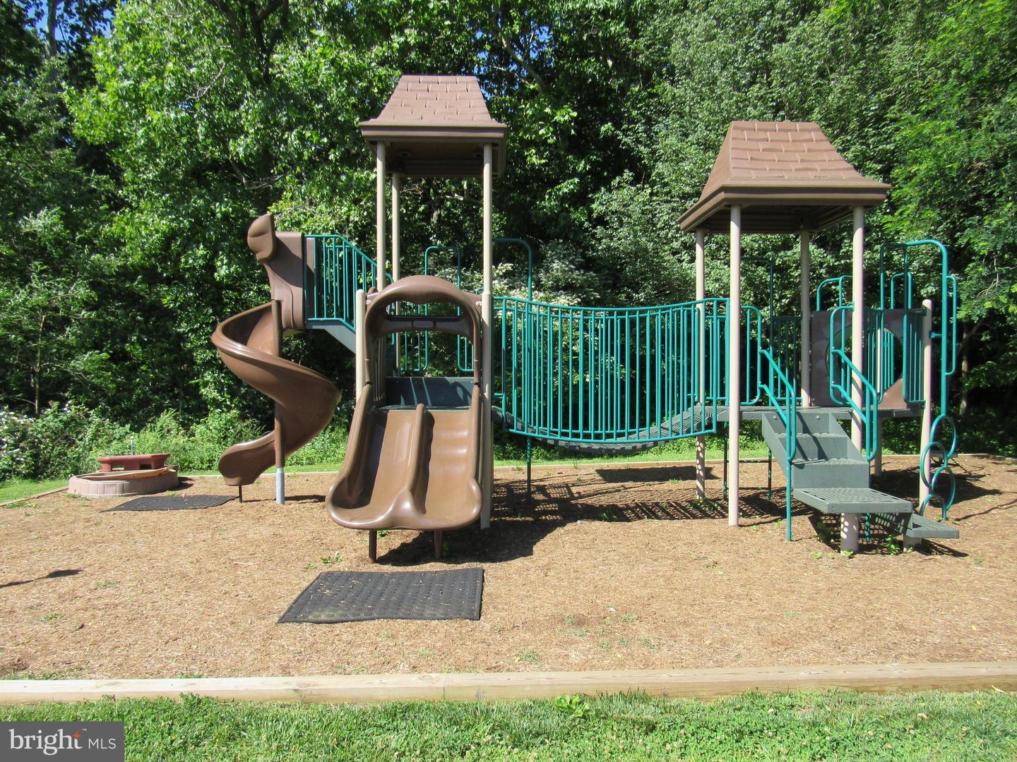 2644 Queen Anne Cir Property Photo 36