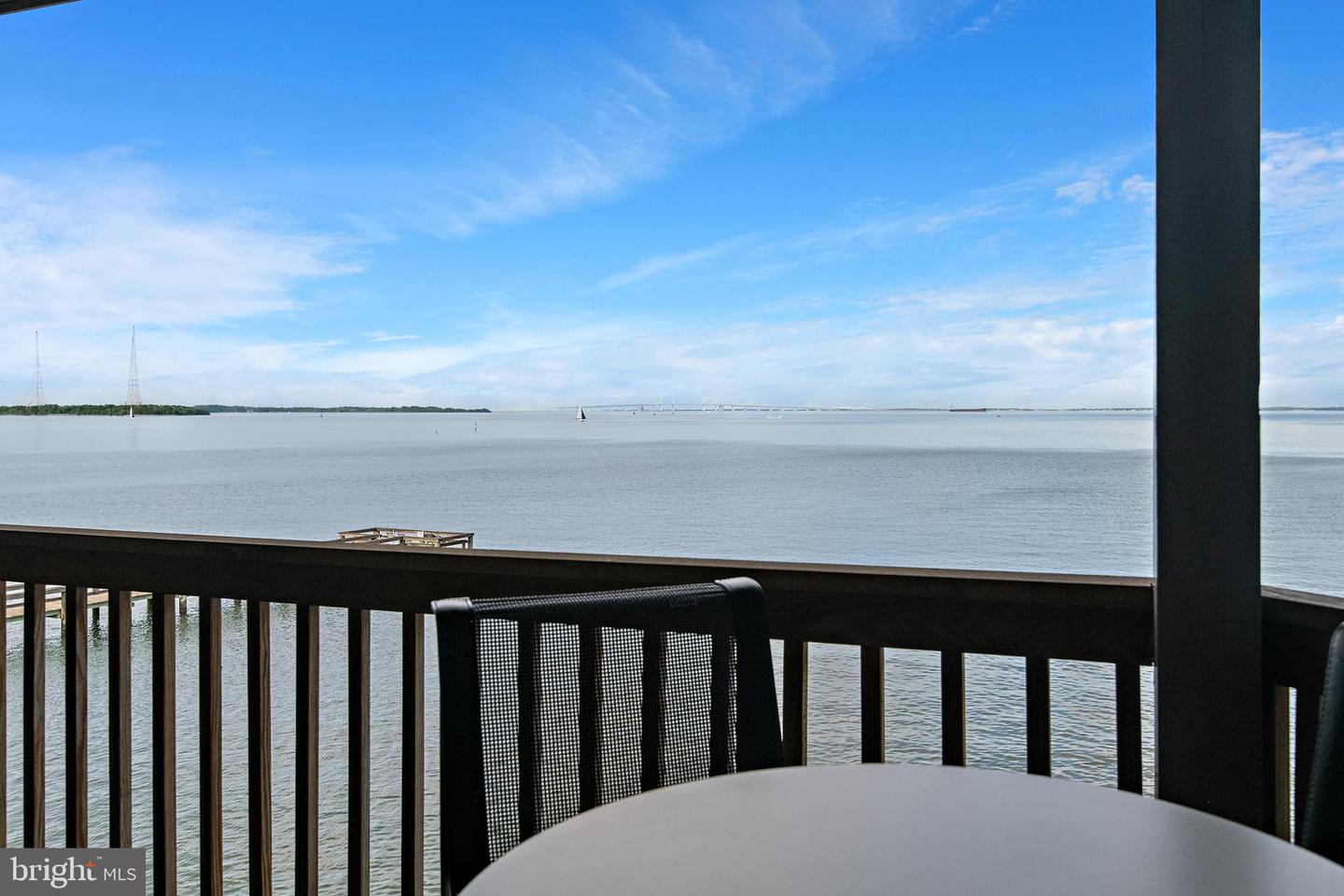 2127 Beach Village Ct #202 Property Photo 5