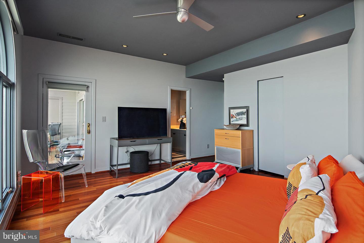 2127 Beach Village Ct #202 Property Photo 23