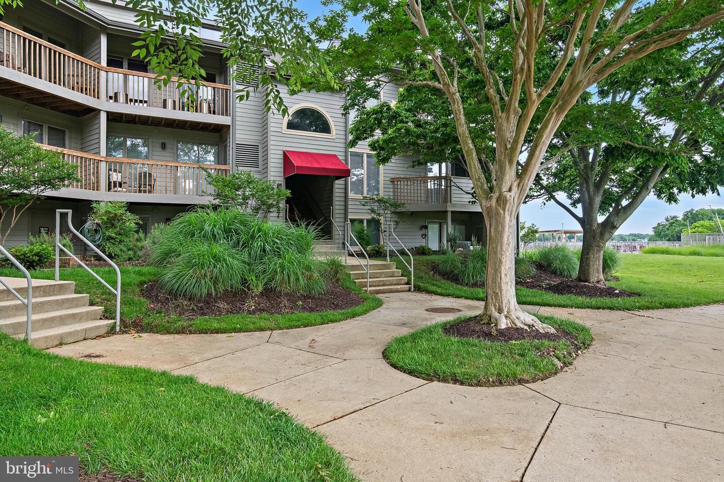 2127 Beach Village Ct #202 Property Photo 33