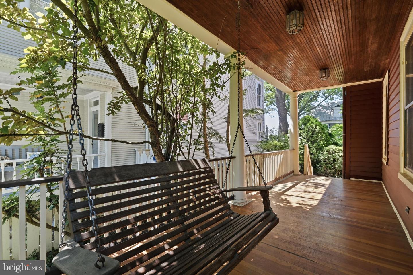 87 Shipwright St Property Photo 4
