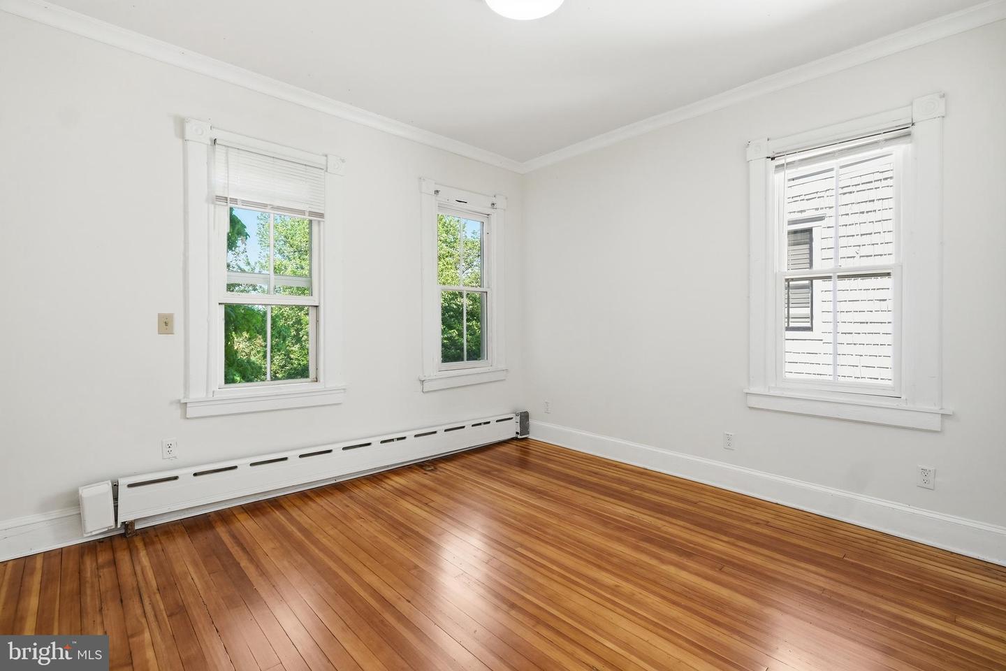 87 Shipwright St Property Photo 13