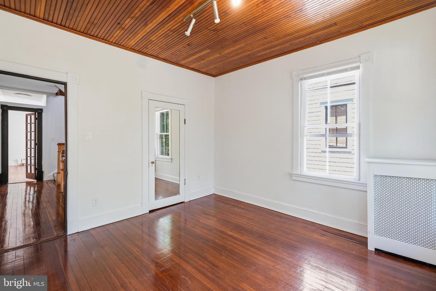 87 Shipwright St Property Photo 15