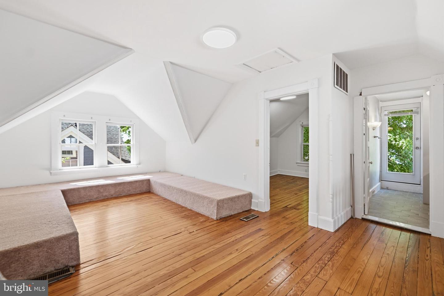 87 Shipwright St Property Photo 24